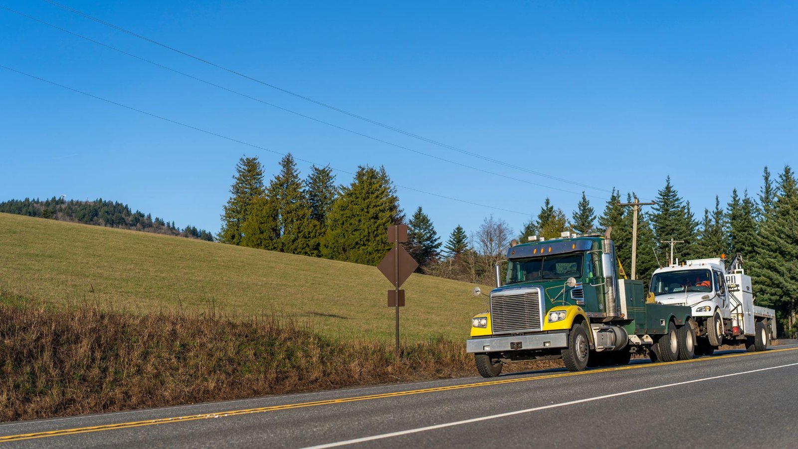 SEMI-TRUCK BREAKDOWNS ON THE ROAD