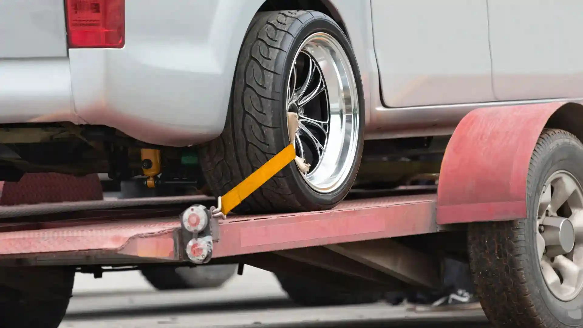 Specialized Equipment for Safe Towing