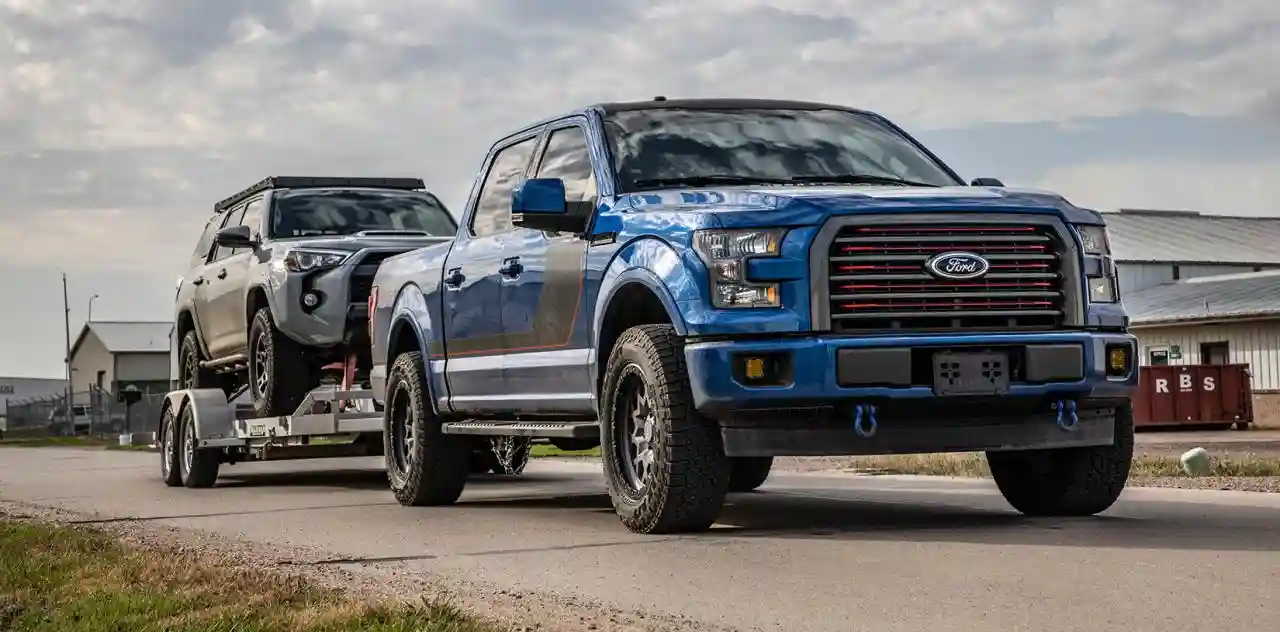 Texans Crown Towing Ensures a Safe Heavy Duty Tire Change