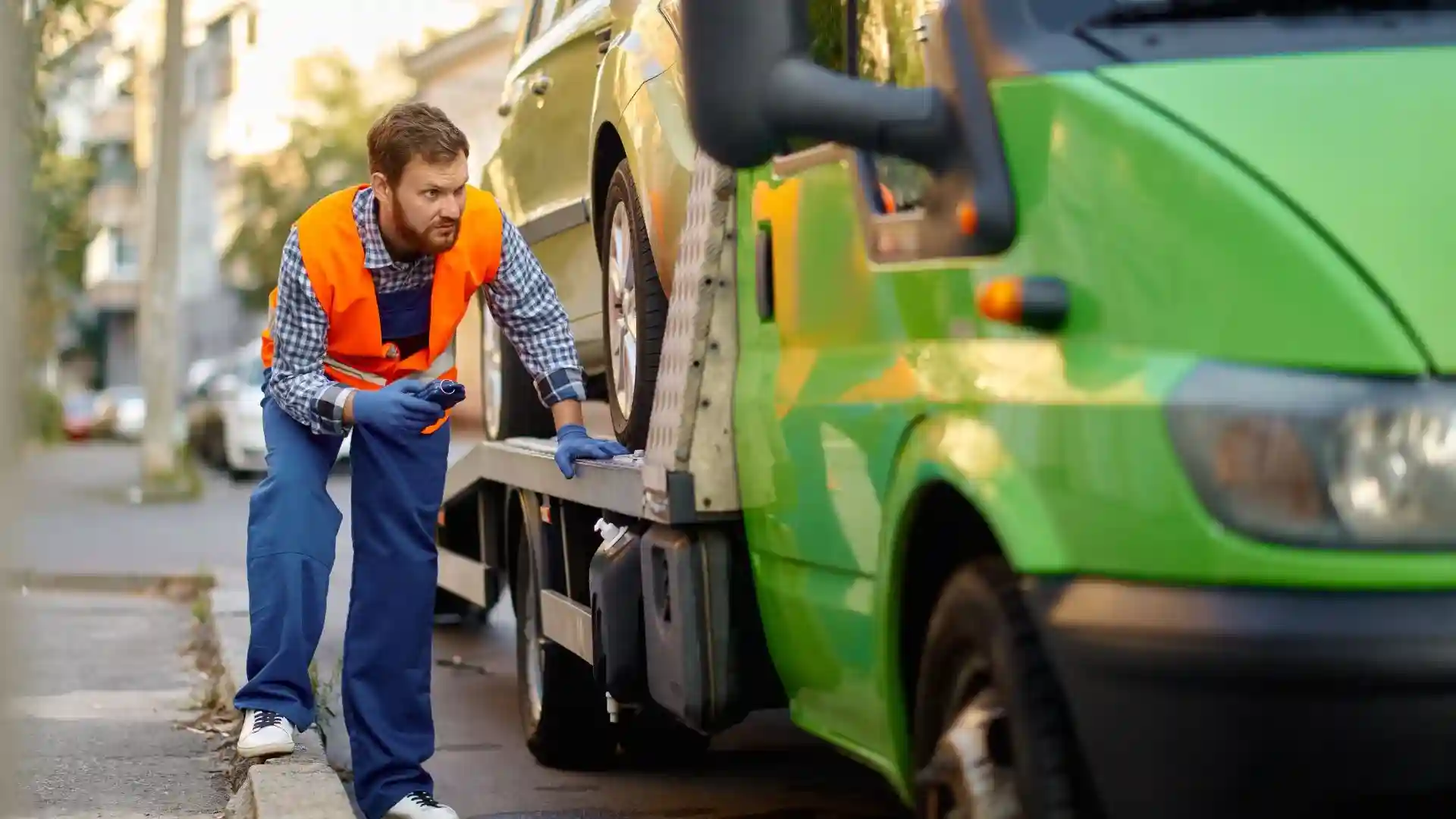 Texans Crown Towing Handles Flat Tire Services in Waco