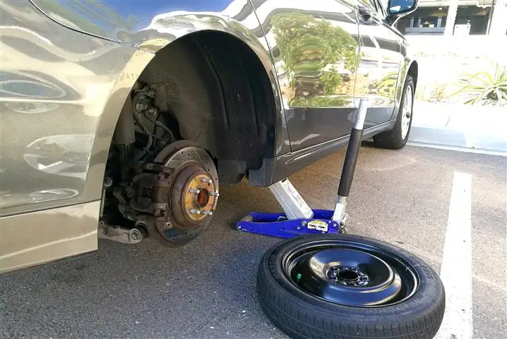 roadside flat tire repair in Dallas