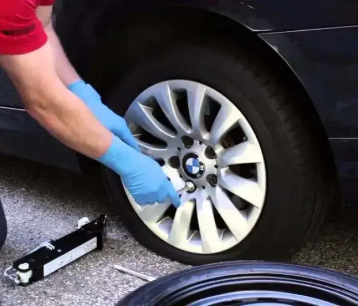 Efficient Flat Tire Service in Metairie